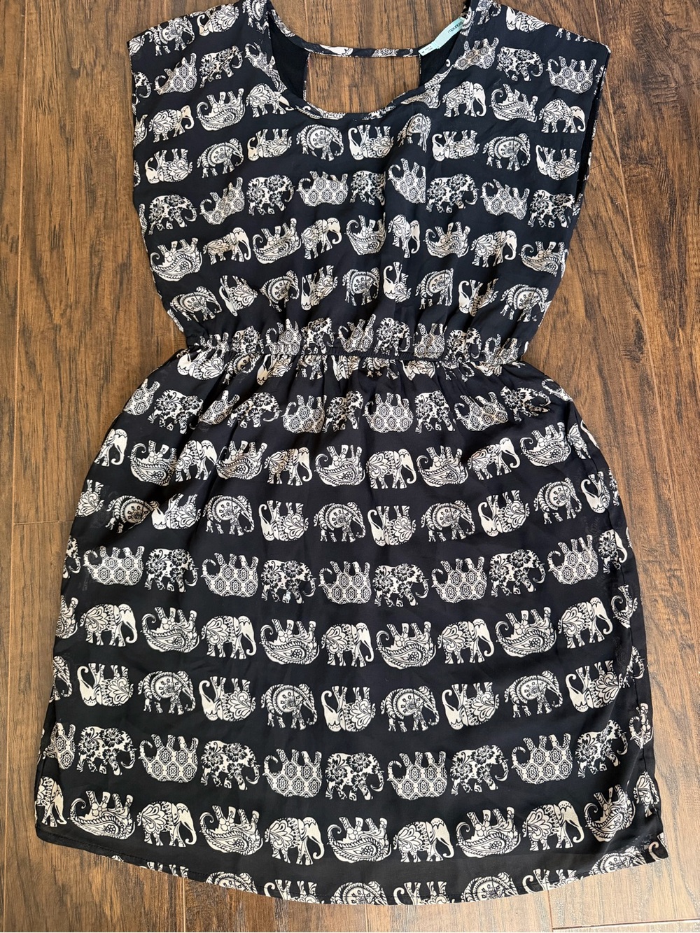 Black and Cream Elephant Print